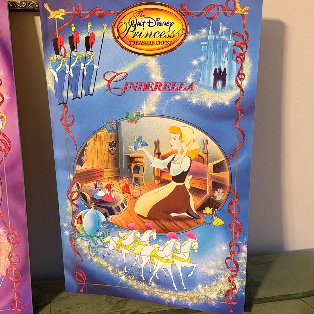 Vintage Walt Disney Princess Treasure Chest Book Set - Picture 2 of 15